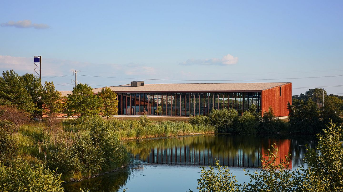 Vista externa da Smart Factory em Chicago