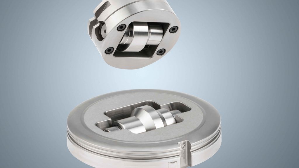 Roller offsetting tool