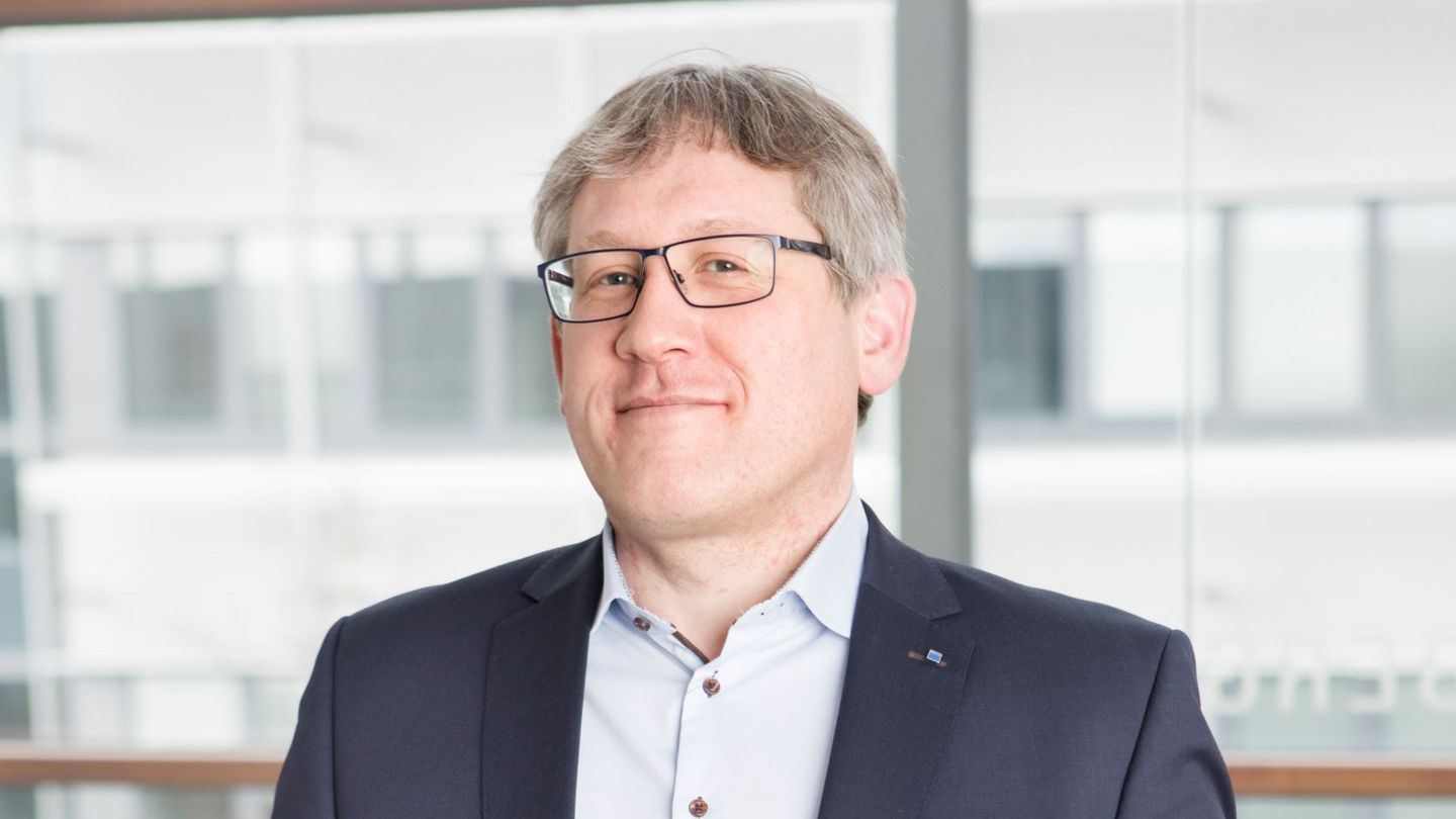 Ralph Gudde, VP Marketing and Sales TRUMPF Photonic Components