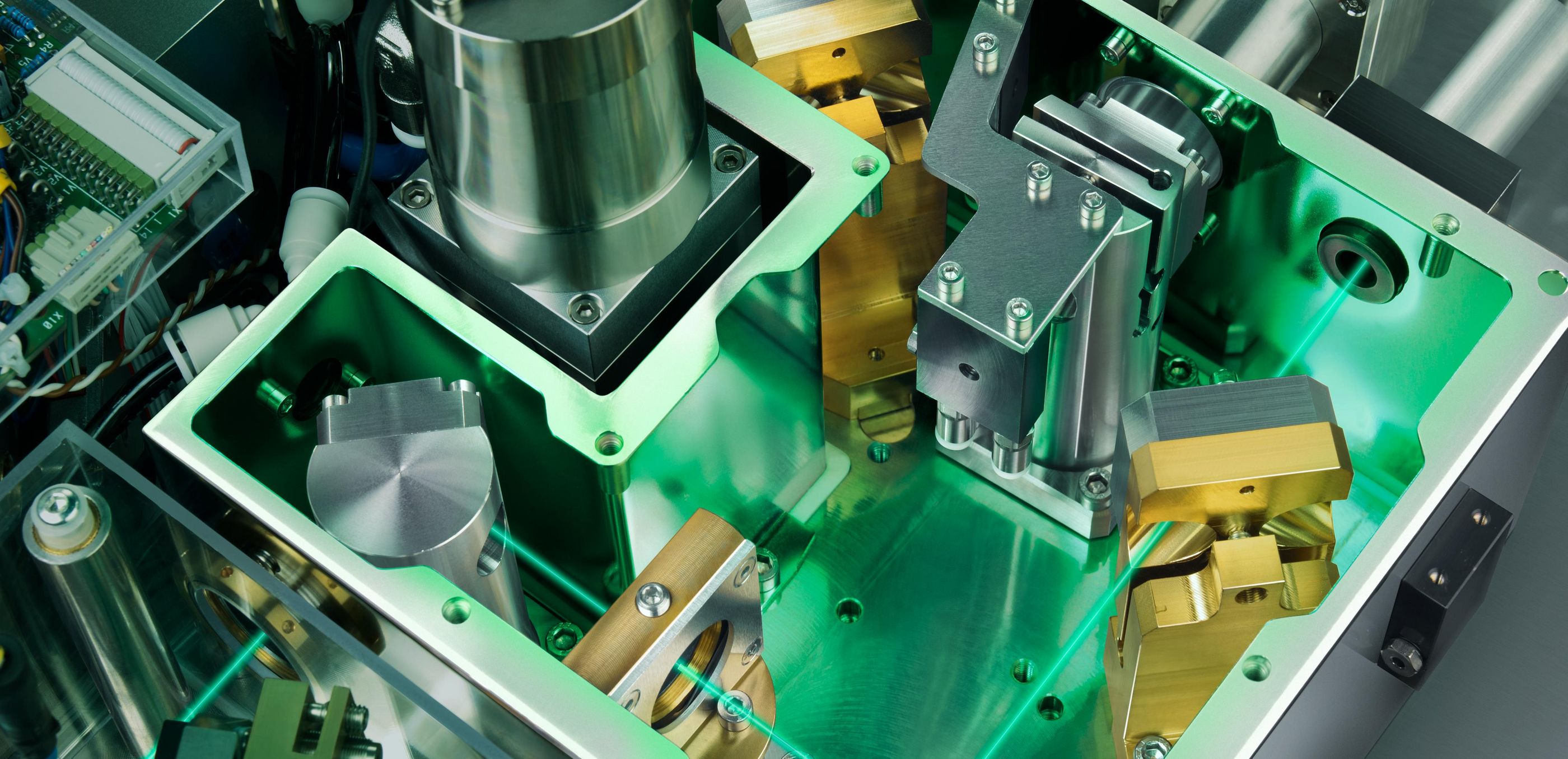 Internal frequency doubling in the resonator of the TruDisk Pulse